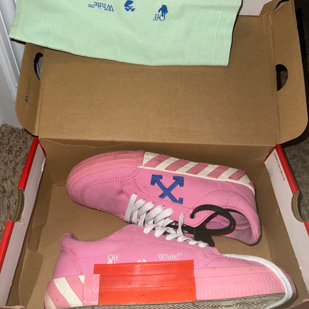Off-White Pink Sneakers with Blue Accents